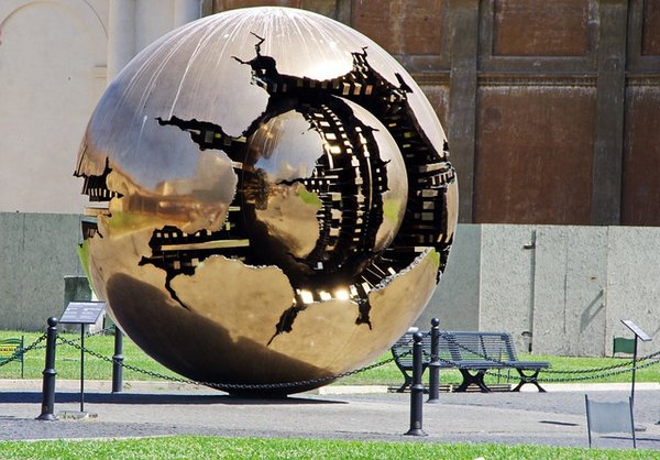 Qu'est-ce que la sculpture moderne et quels sont ses principes ?